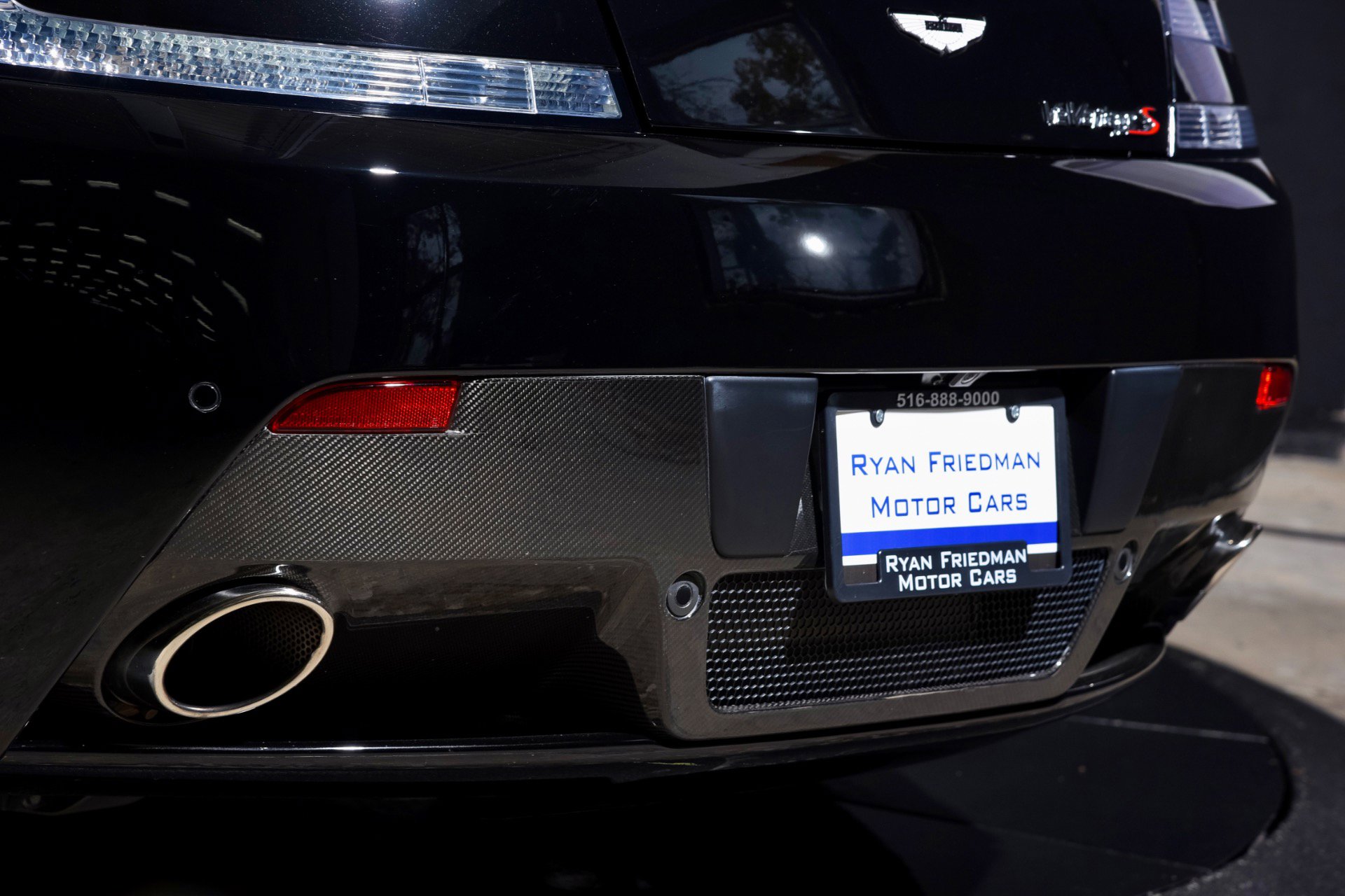 Used 2017 Aston Martin V12 Vantage S image 33