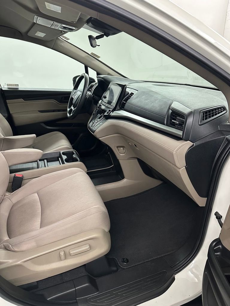 Used 2018 Honda Odyssey EX image 36