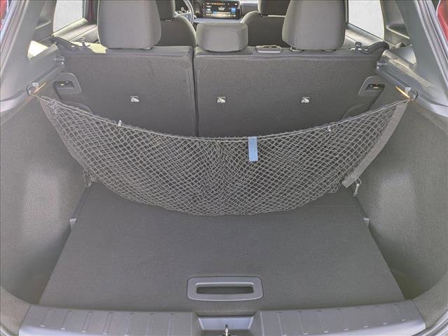 Used 2025 Nissan Kicks SV image 6