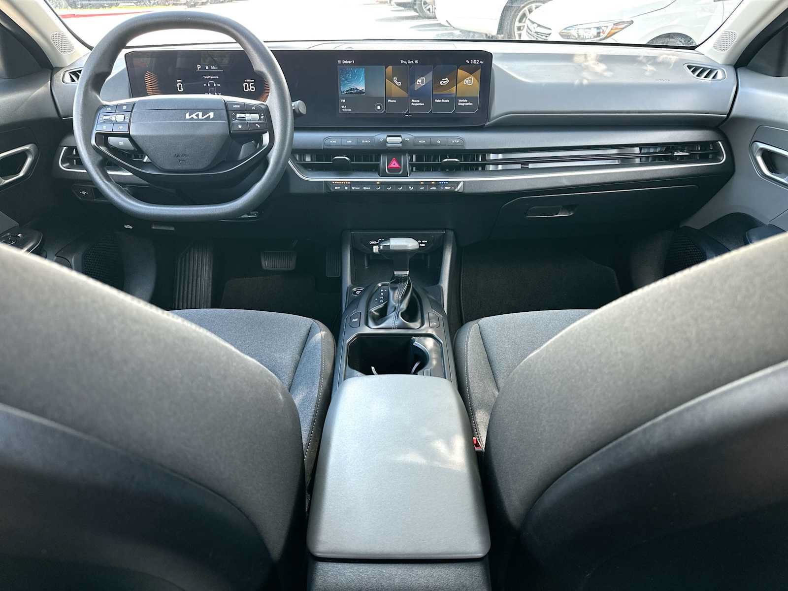 Used 2025 Kia K4 FWD image 25