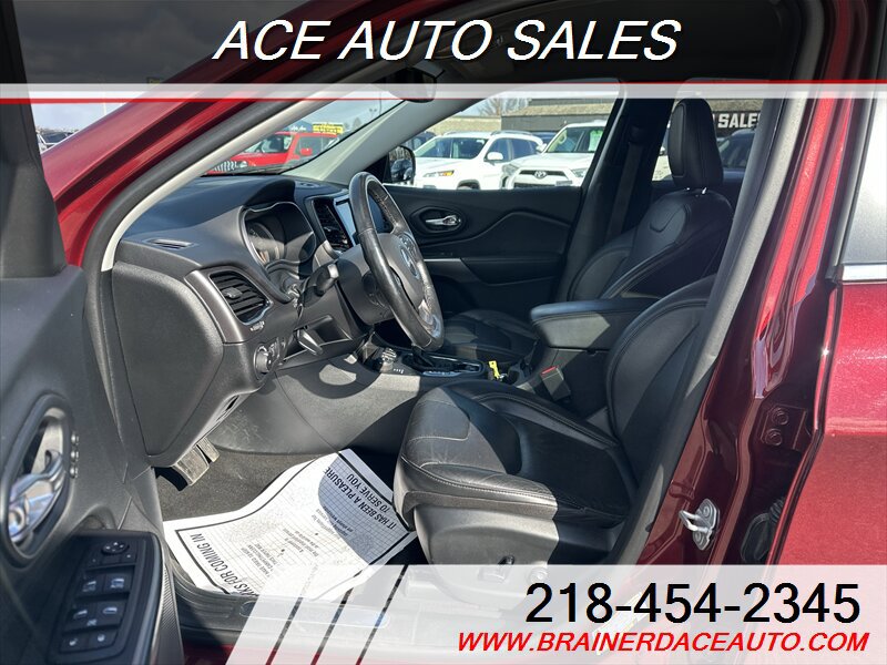 Used 2020 Jeep Cherokee Limited image 9