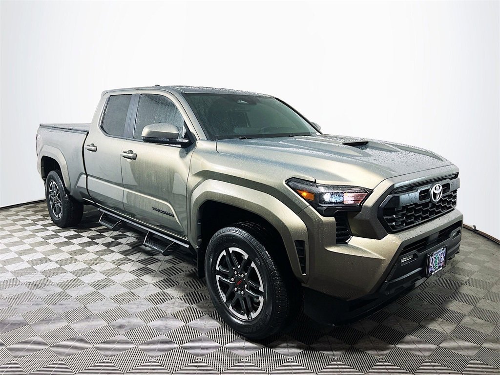 Used 2024 Toyota Tacoma TRD Sport image 1