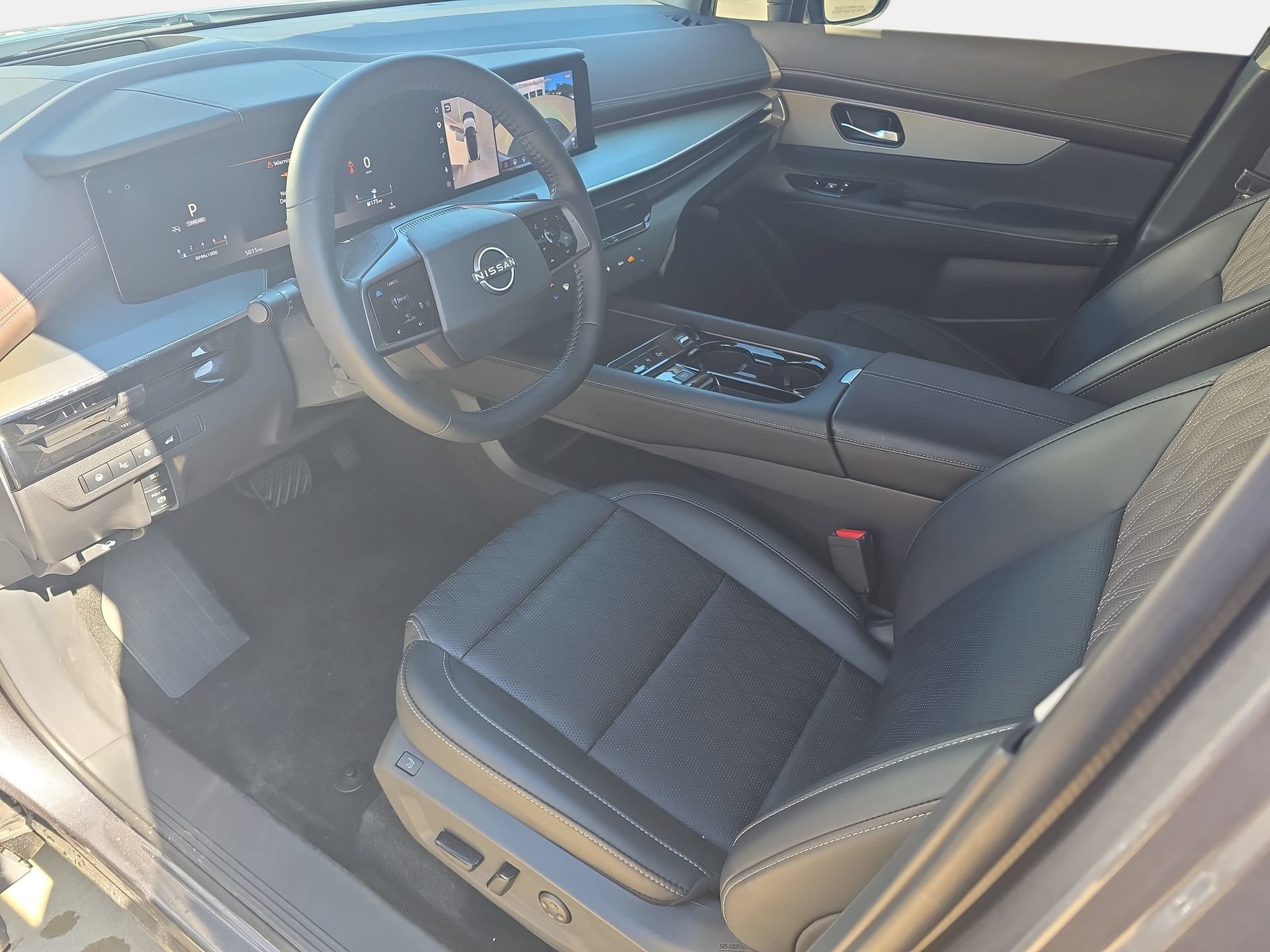 Used 2025 Nissan Murano Platinum w/ Cargo Package AWD/4WD image 16