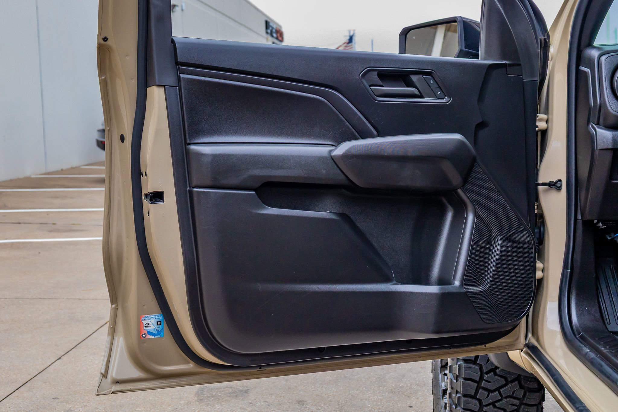 Used 2023 Chevrolet Colorado Trail Boss w/ Technology Package AWD/4WD image 36