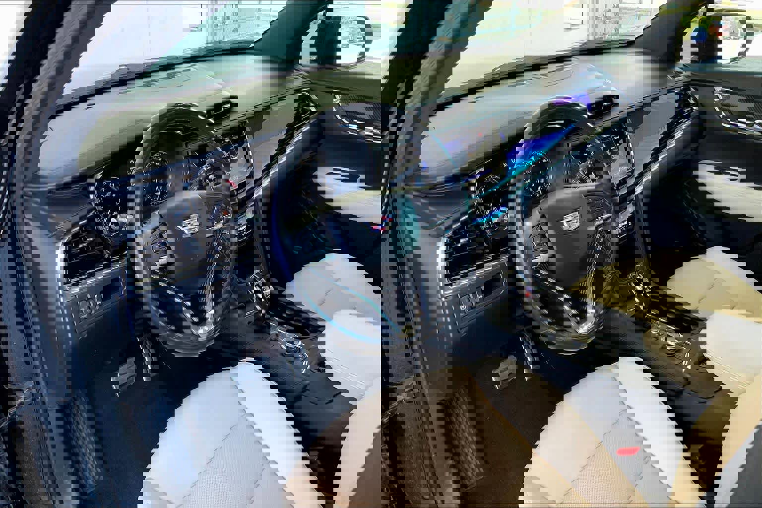 Used 2021 Cadillac XT6 Sport AWD/4WD image 18