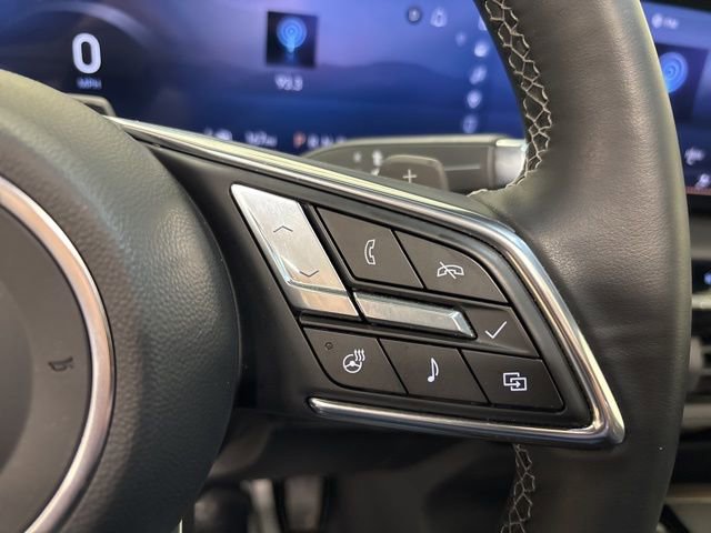 Used 2025 Buick Enclave Avenir w/ Super Cruise Package AWD/4WD image 35