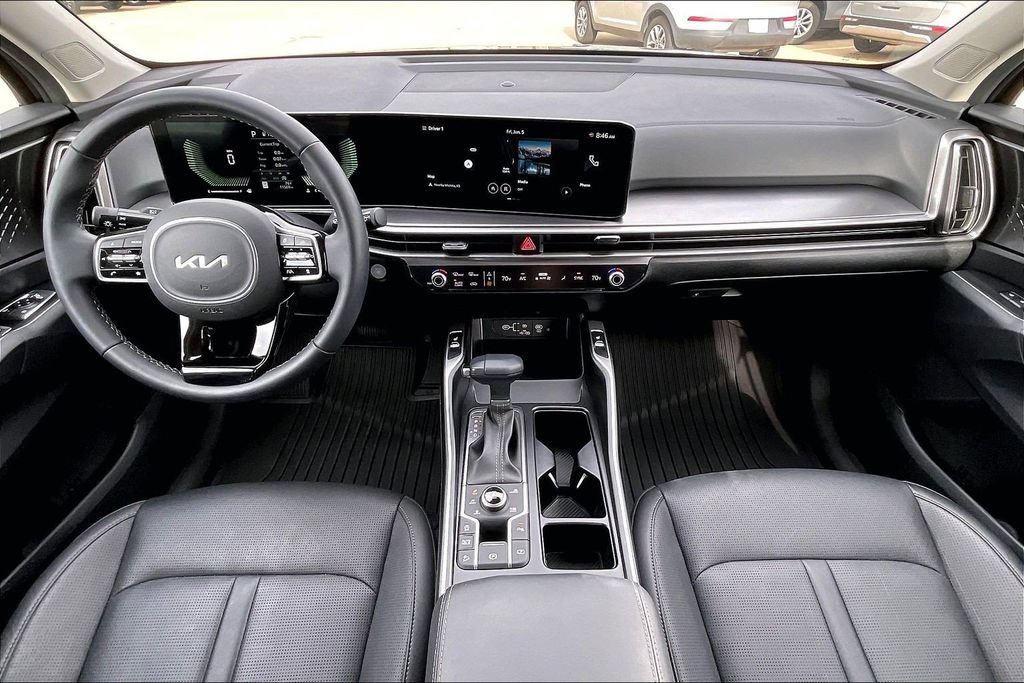 Used 2025 Kia Sorento S AWD/4WD image 15
