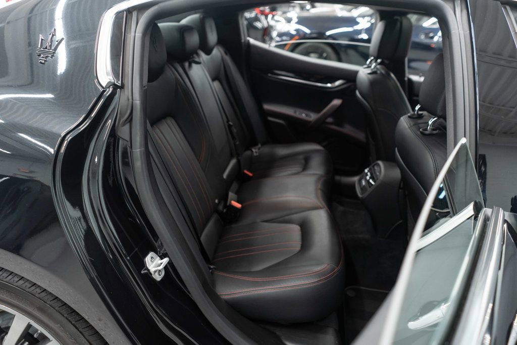 Used 2022 Maserati Ghibli Modena Q4 image 12