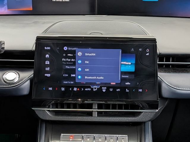 Used 2025 Lincoln Nautilus Reserve image 36