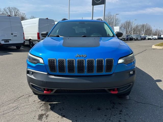 Used 2019 Jeep Cherokee Trailhawk AWD/4WD image 2