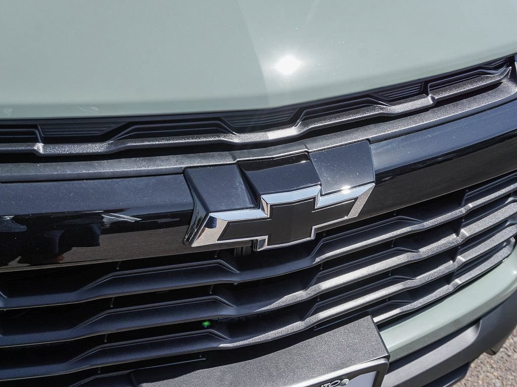 New 2026 Chevrolet TrailBlazer LT w/ Midnight Edition FWD image 11
