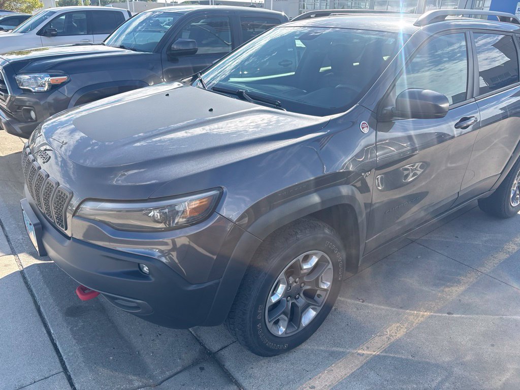 Used 2019 Jeep Cherokee Trailhawk w/ Cold Weather Group AWD/4WD image 7