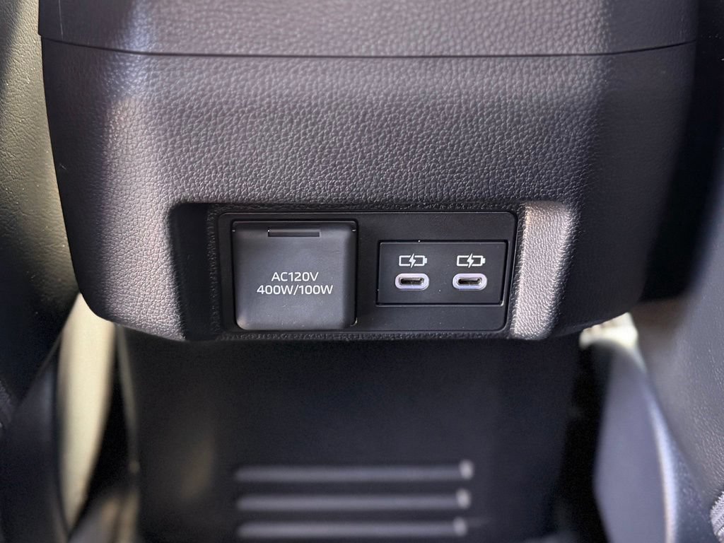 Certified 2025 Toyota Tacoma Limited AWD/4WD image 9
