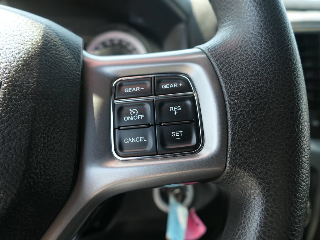 Used 2024 RAM 1500 Warlock RWD image 15