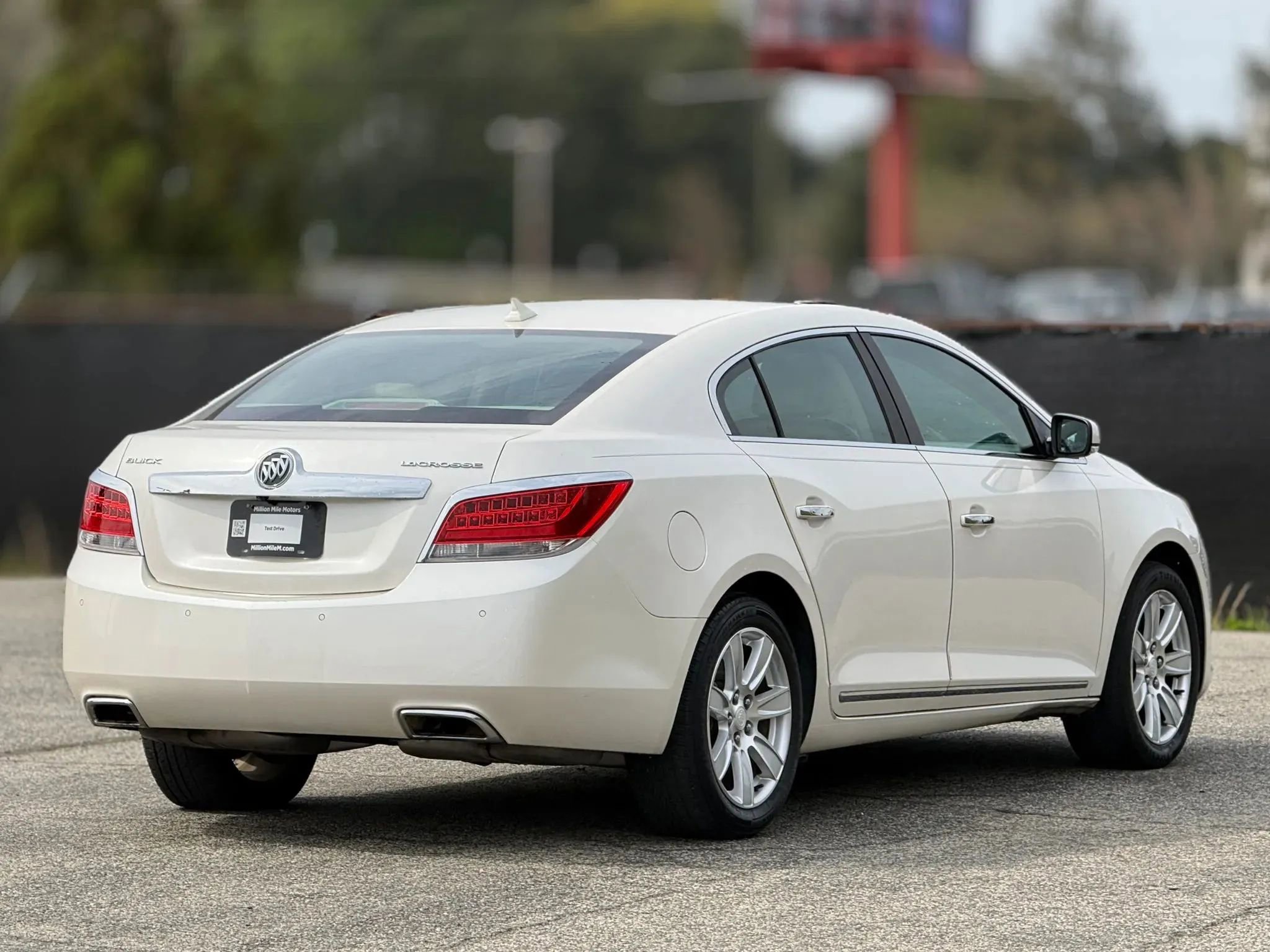 Used 2013 Buick LaCrosse Premium FWD image 9
