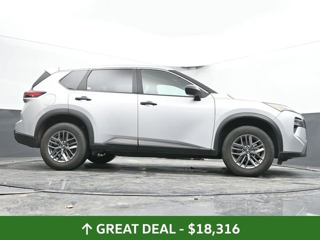 Used 2024 Nissan Rogue S image 50
