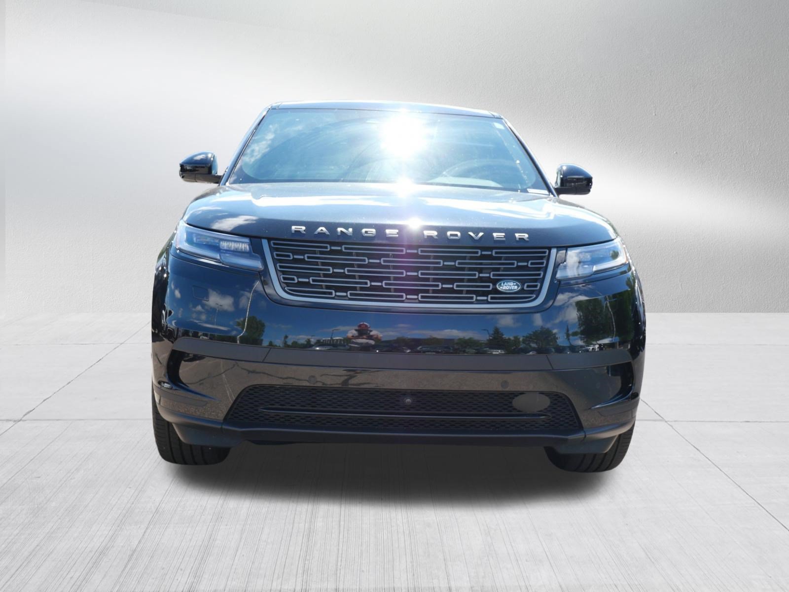 Certified 2026 Land Rover Range Rover Velar S AWD/4WD image 8