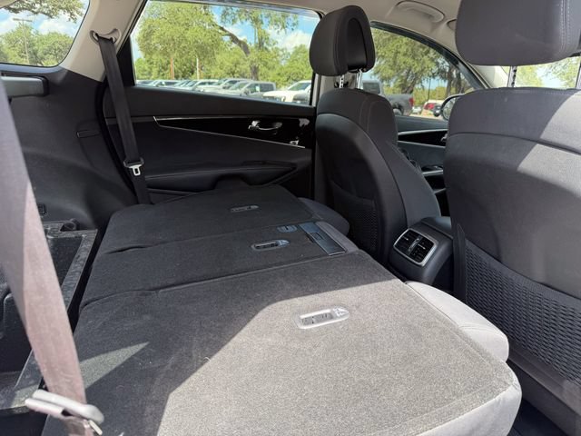 Used 2016 Kia Sorento FWD w/ LX Convenience Package image 18