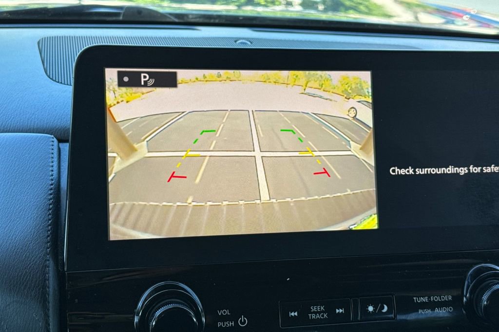 Used 2022 Nissan Armada SV image 29