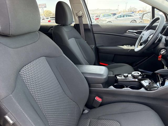 Certified 2023 Kia Sportage LX image 19