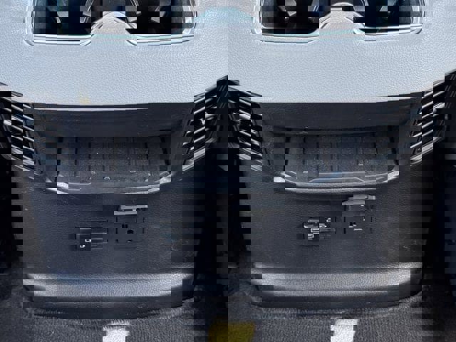 Used 2025 Toyota Tundra Limited w/ Power Package image 33