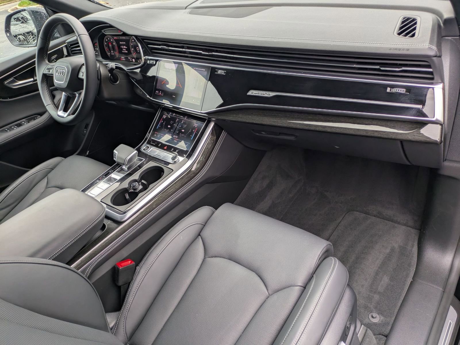 Used 2025 Audi Q8 Prestige w/ Prestige Package image 29