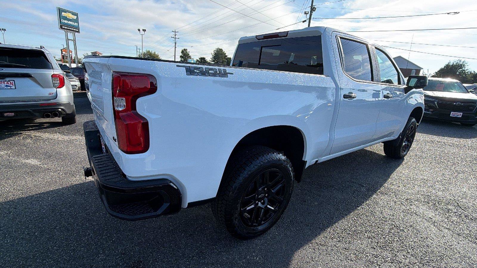 New 2026 Chevrolet Silverado 1500 LT Trail Boss w/ LT Trail Boss Premium Package AWD/4WD image 7