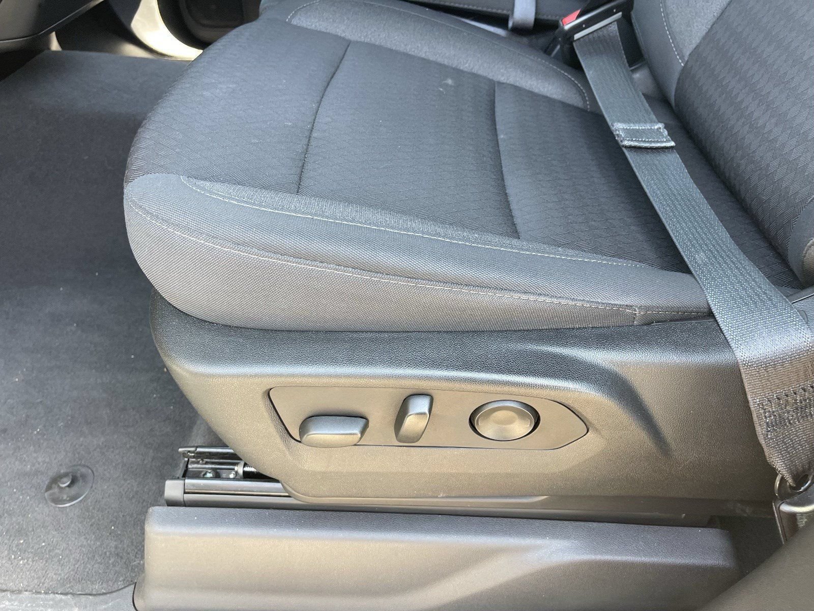 Certified 2024 Chevrolet Silverado 2500 Custom w/ Custom Value Package AWD/4WD image 21