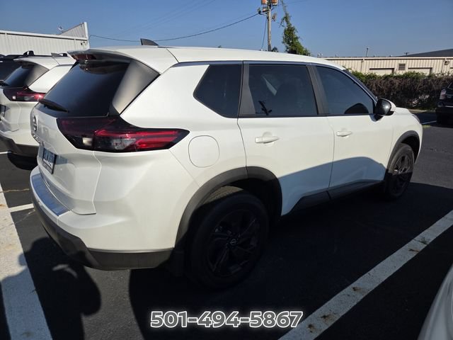 Certified 2026 Nissan Rogue SV w/ Cold Weather Package FWD image 4
