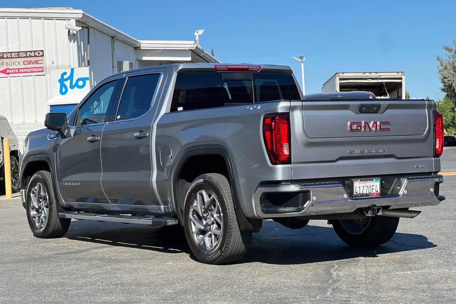 Used 2025 GMC Sierra 1500 SLT w/ SLT Premium Plus Package AWD/4WD image 6