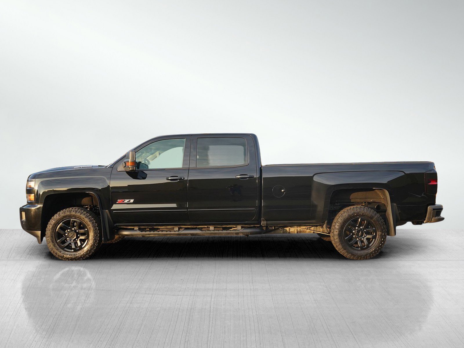 Used 2019 Chevrolet Silverado 2500 LT image 3