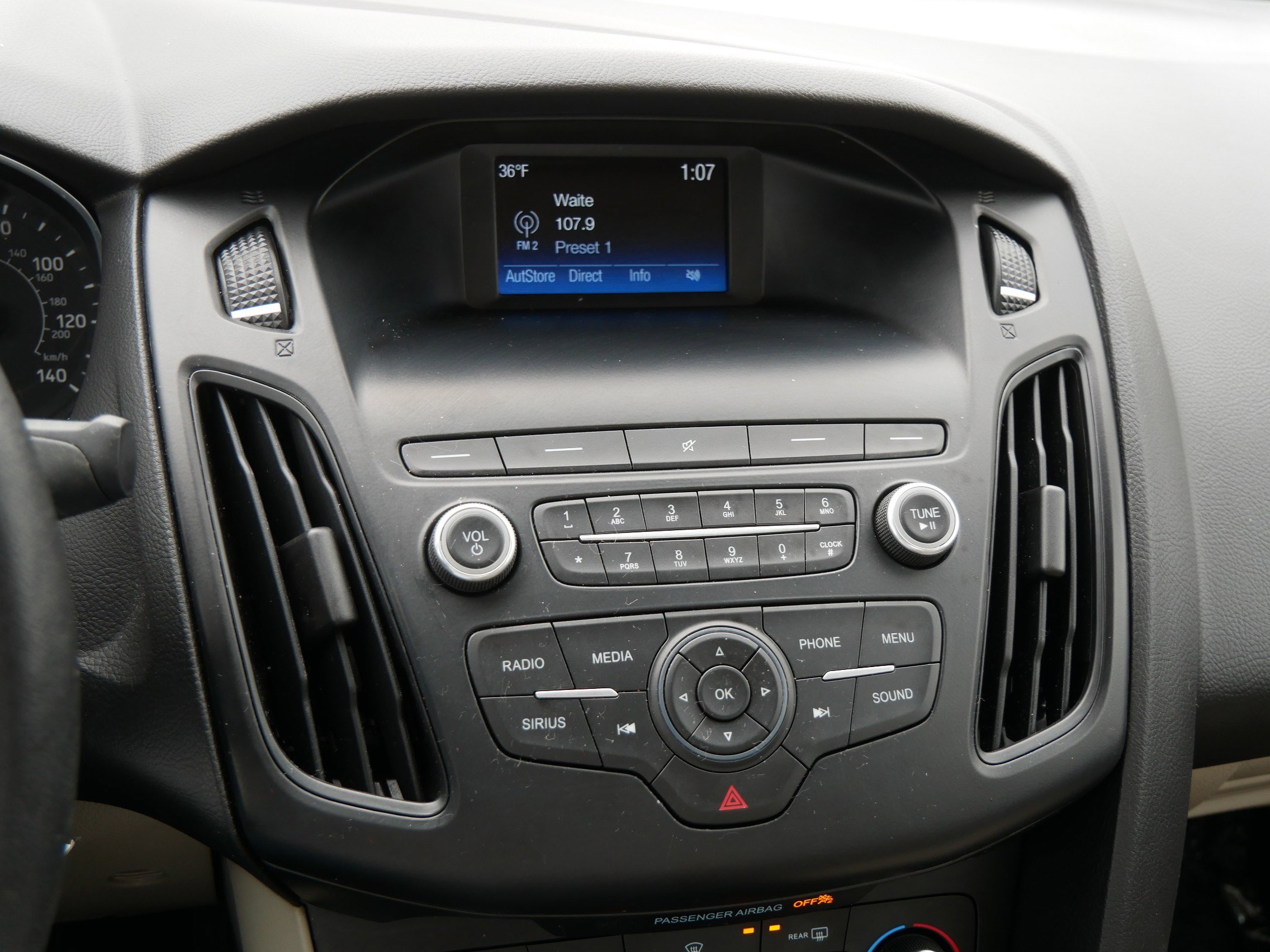 Used 2018 Ford Focus SE w/ Cold Weather Package image 22