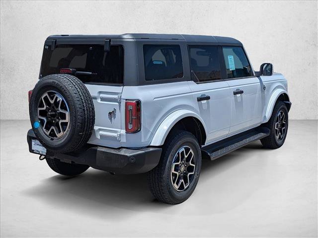 New 2026 Ford Bronco Outer Banks AWD/4WD image 2