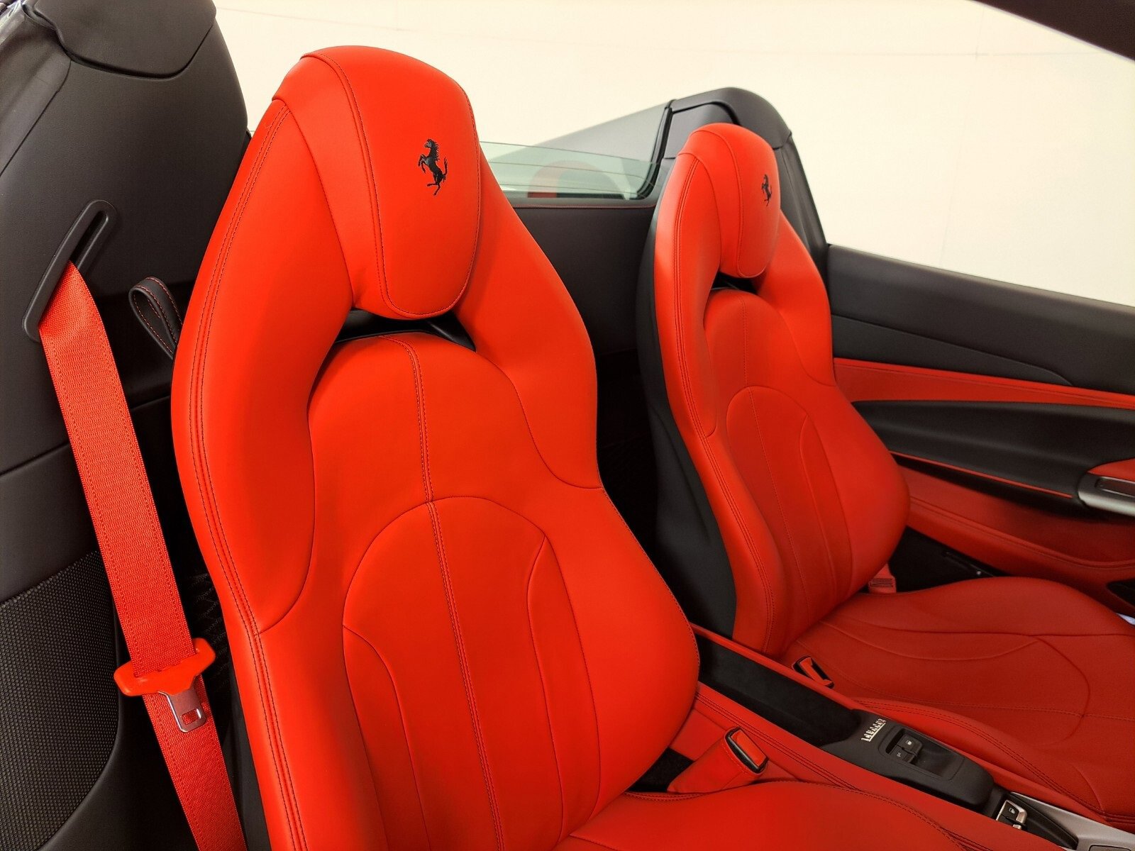 Certified 2023 Ferrari F8 Spider image 5