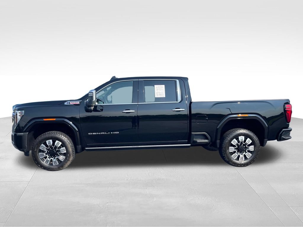 Used 2025 GMC Sierra 2500 Denali w/ Denali Reserve Package AWD/4WD image 2