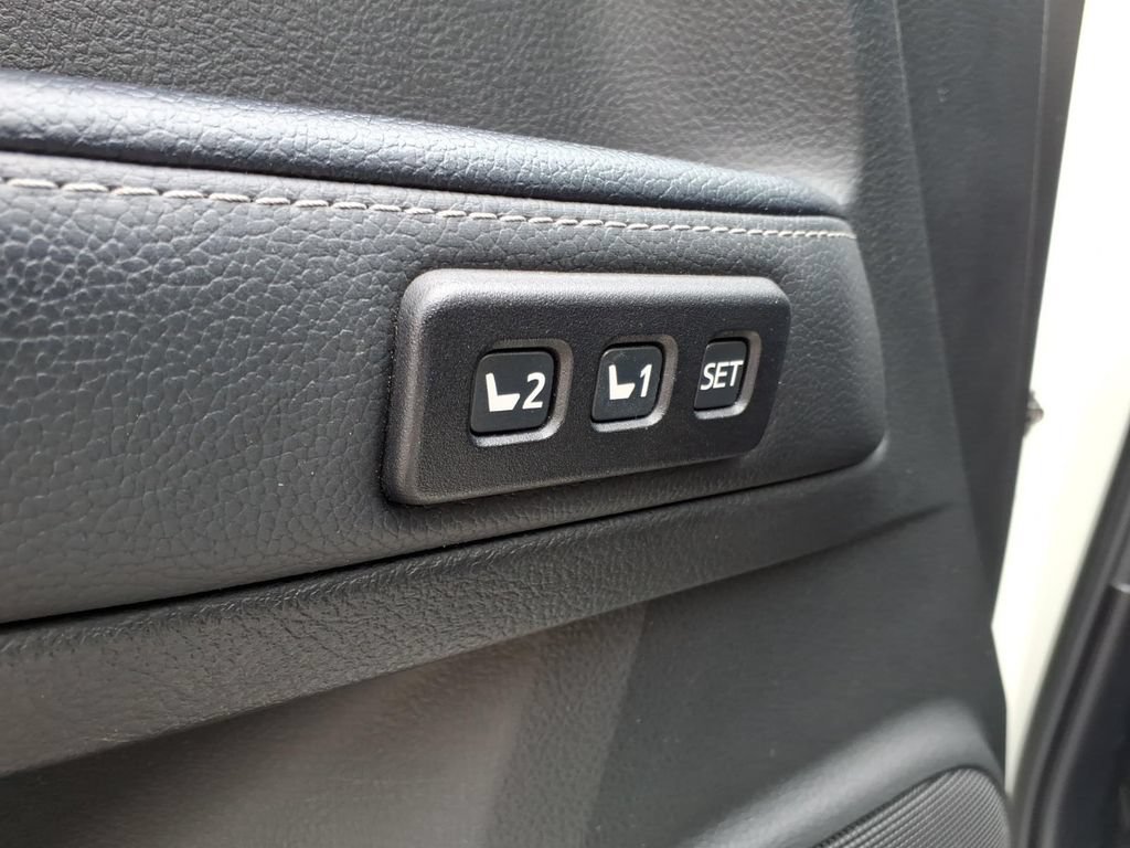 Used 2021 Toyota 4Runner Limited AWD/4WD image 8