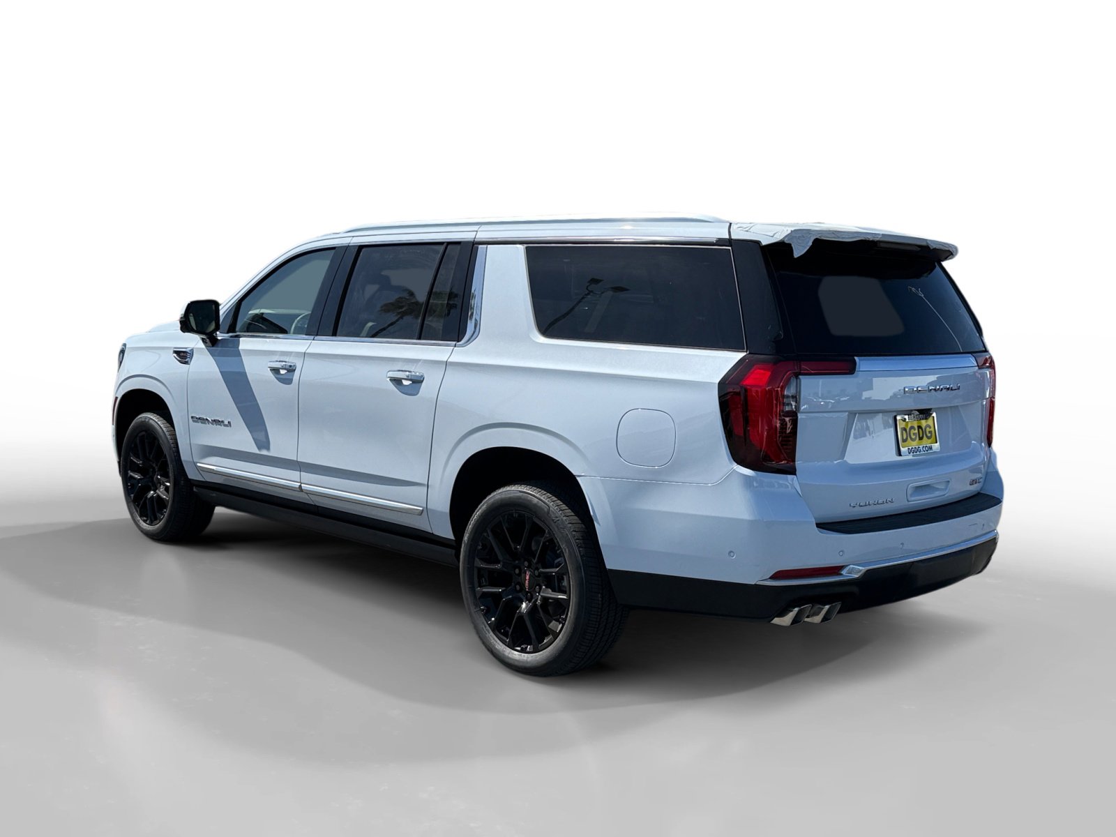 New 2026 GMC Yukon XL Denali w/ Sun & Power Step Package image 3