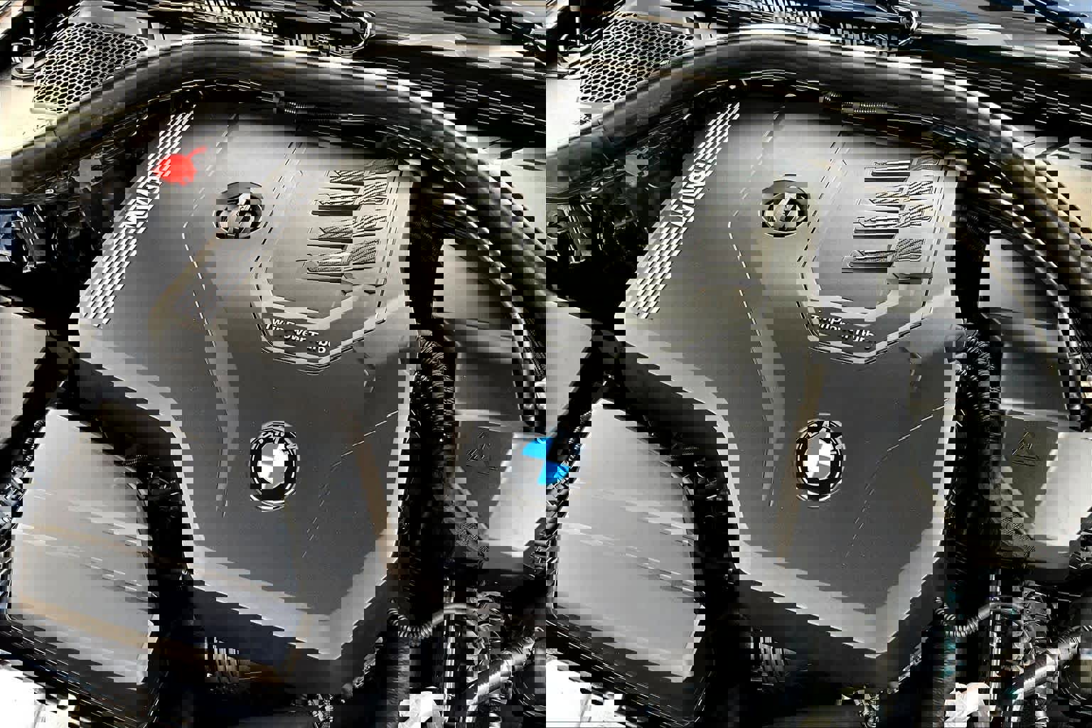 Used 2019 BMW 330i Sedan w/ Convenience Package image 31