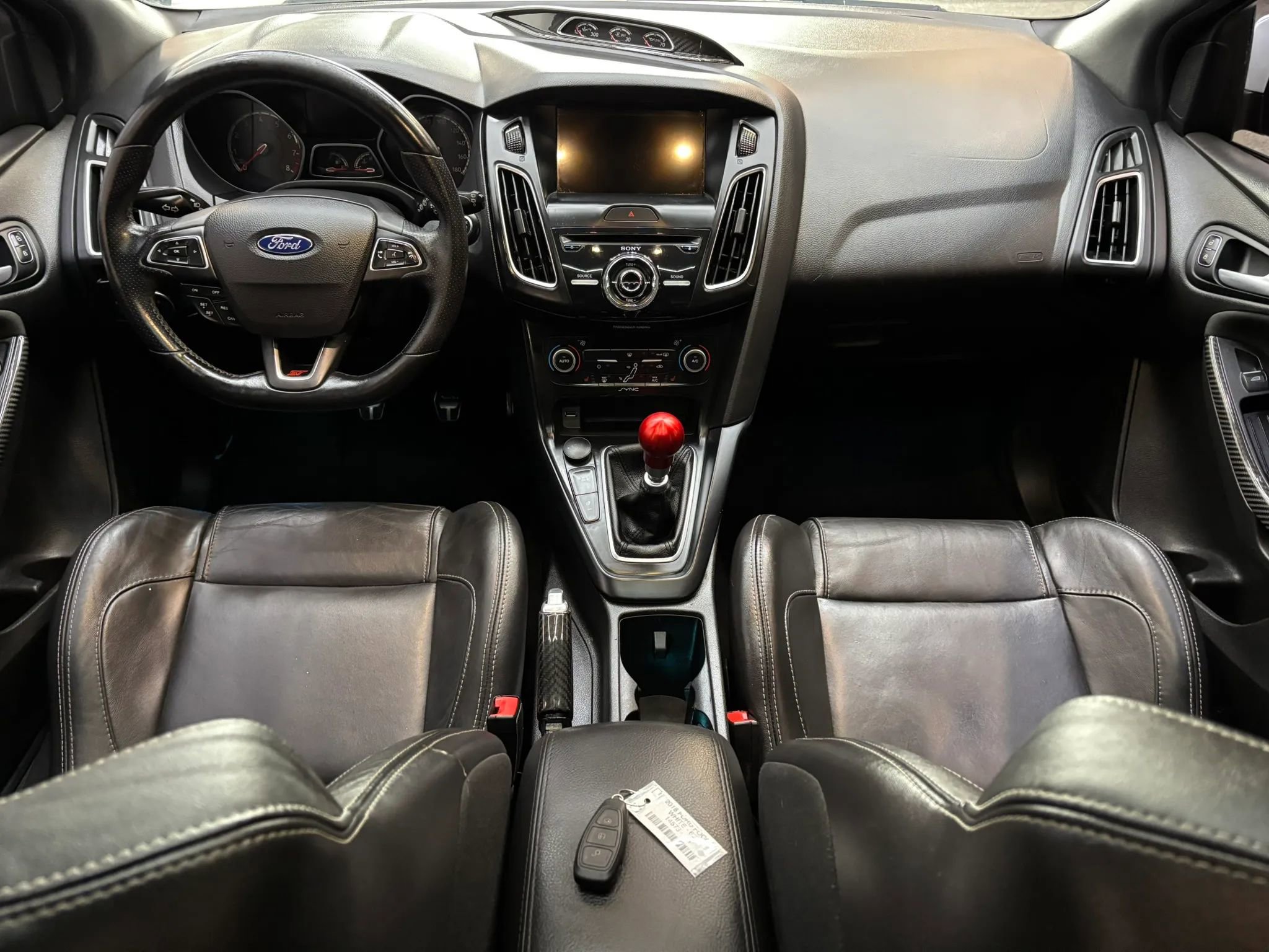 Used 2018 Ford Focus ST w/ Equipment Group 402A FWD image 14