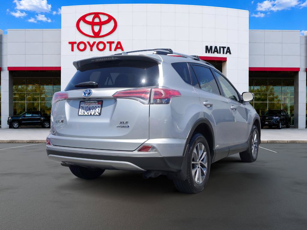 Certified 2017 Toyota RAV4 XLE w/ Cargo Management Package AWD/4WD image 4