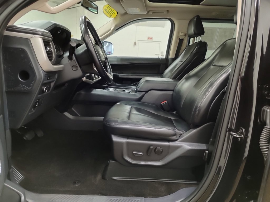 Used 2022 Ford Expedition XLT AWD/4WD image 12