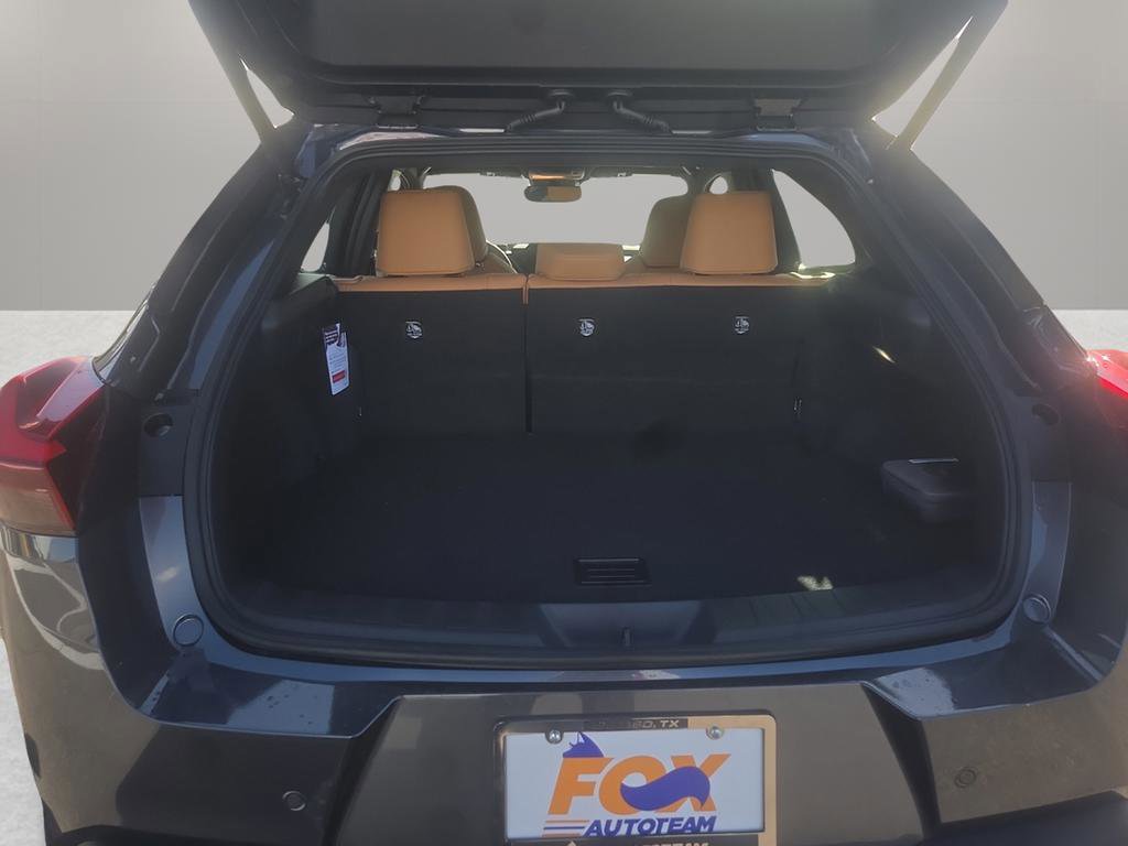 New 2026 Lexus UX 300h FWD image 13