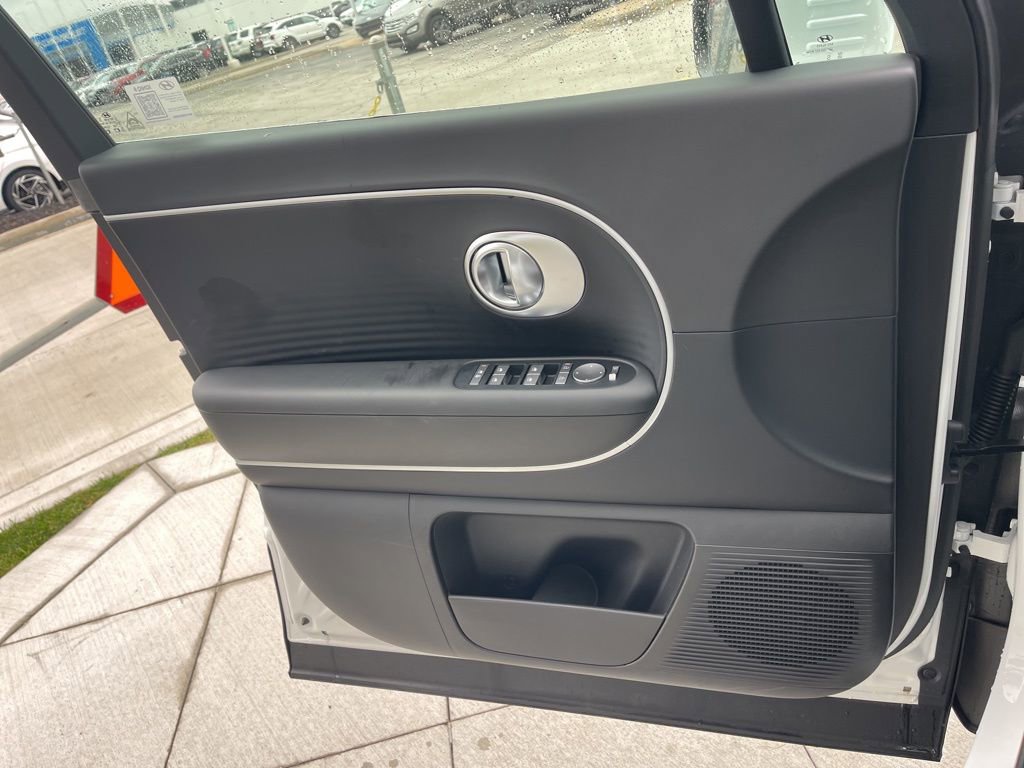 New 2026 Hyundai Ioniq 9 S image 32