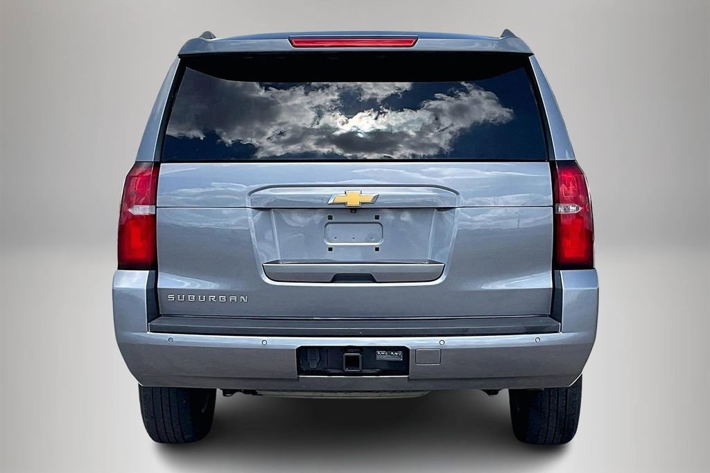 Used 2018 Chevrolet Suburban LT RWD image 6