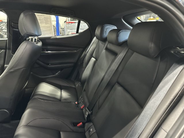 Used 2023 MAZDA MAZDA3 s FWD image 31