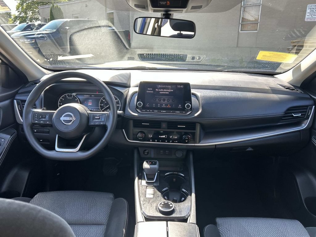 Certified 2024 Nissan Rogue SV AWD/4WD image 19