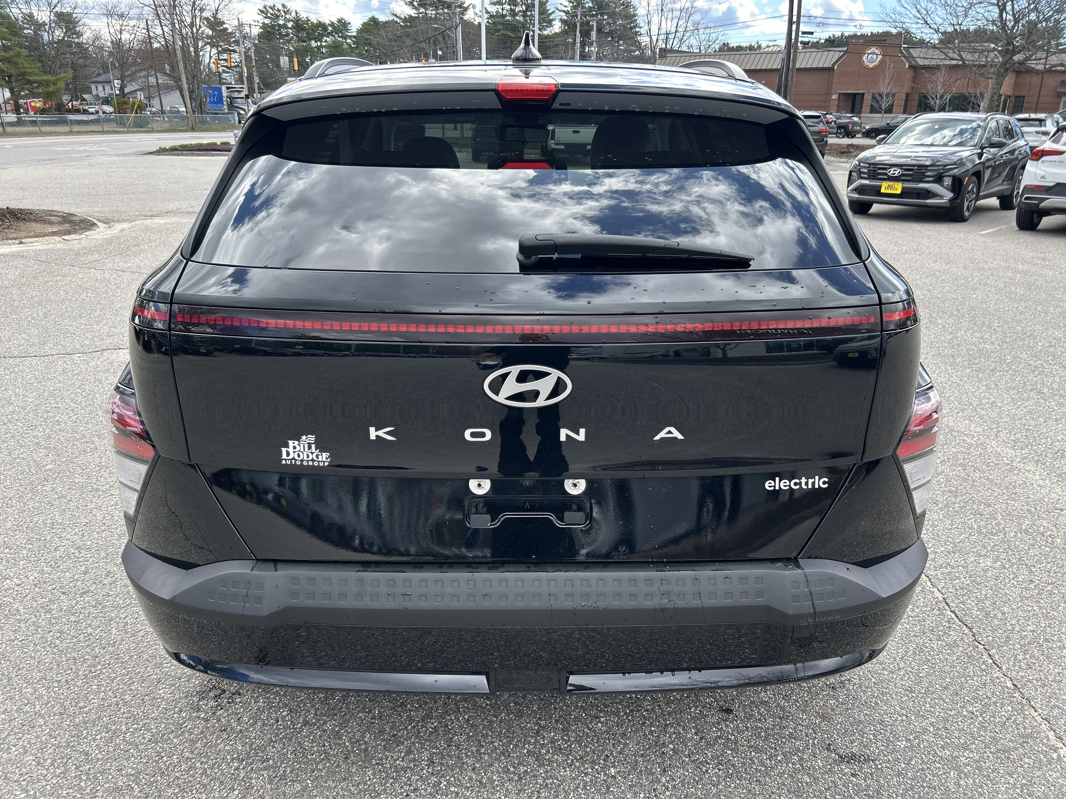 Used 2024 Hyundai Kona SEL FWD image 6