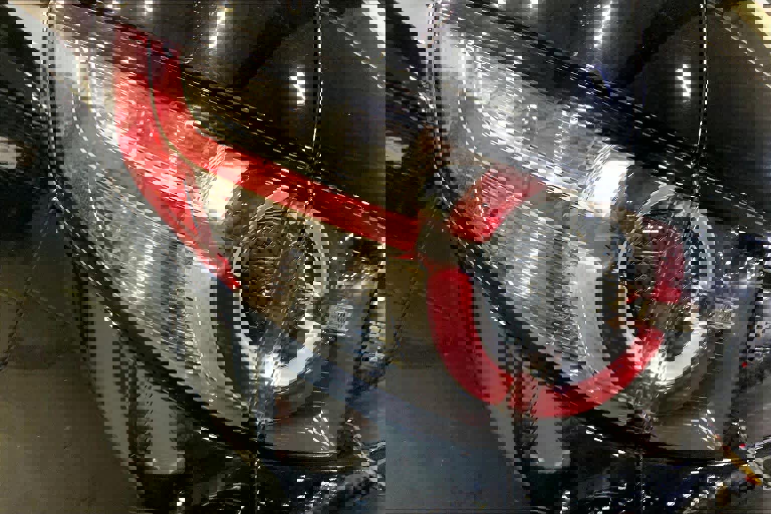 Used 2017 Land Rover Discovery Sport HSE Luxury image 28