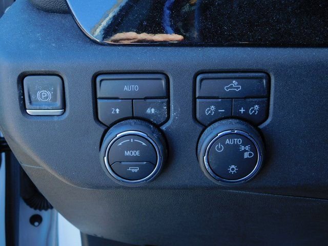 Used 2023 Chevrolet Silverado 1500 LT image 30