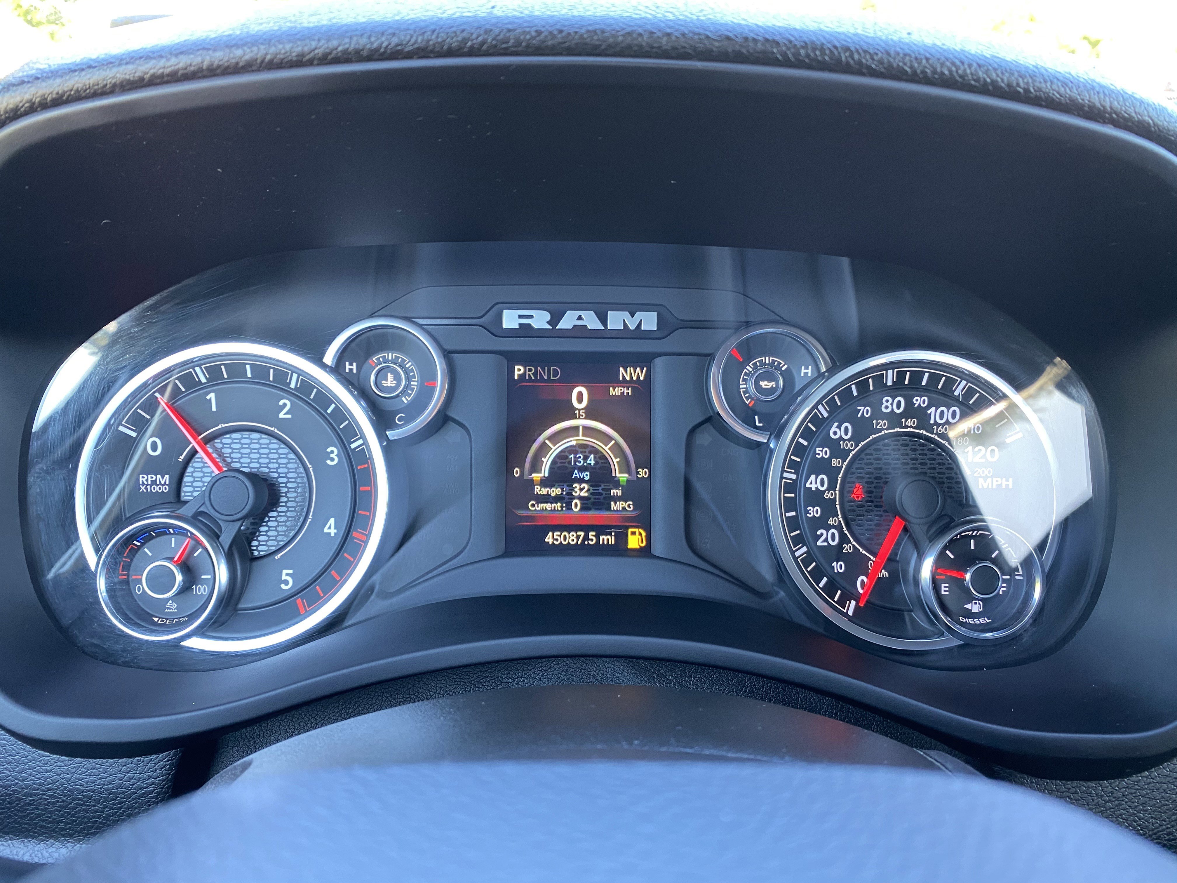 Used 2024 RAM 3500 Big Horn image 21